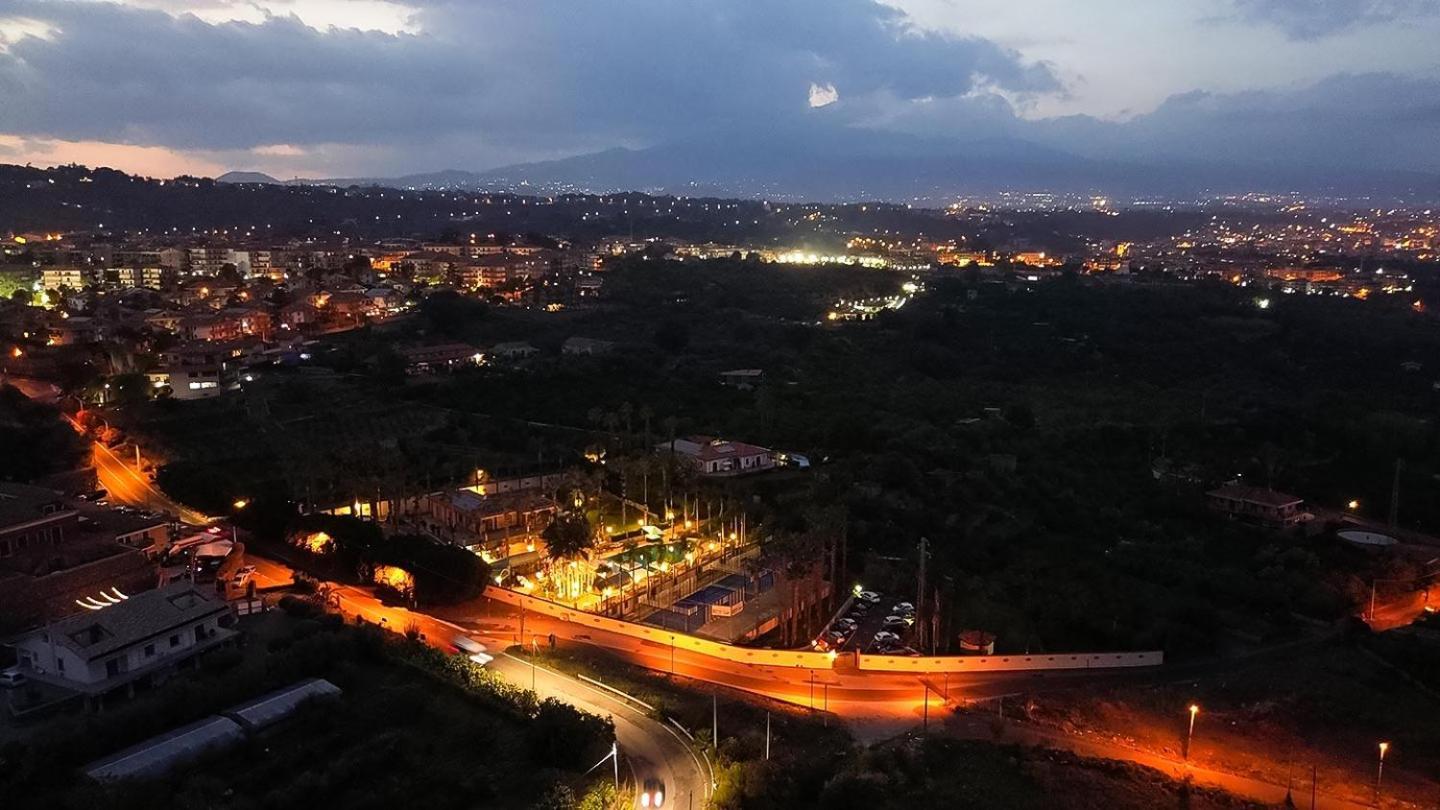 Villa Grandiosa Fc Aci Catena Dış mekan fotoğraf