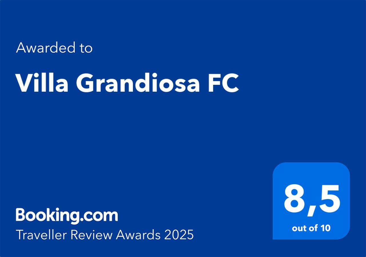 Villa Grandiosa Fc Aci Catena Dış mekan fotoğraf